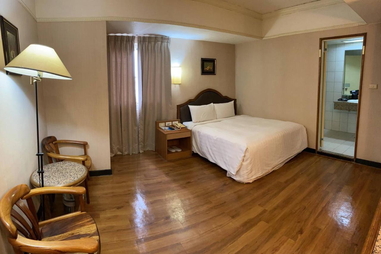 Tapeng Bay Holiday Hotel Donggang Exterior foto